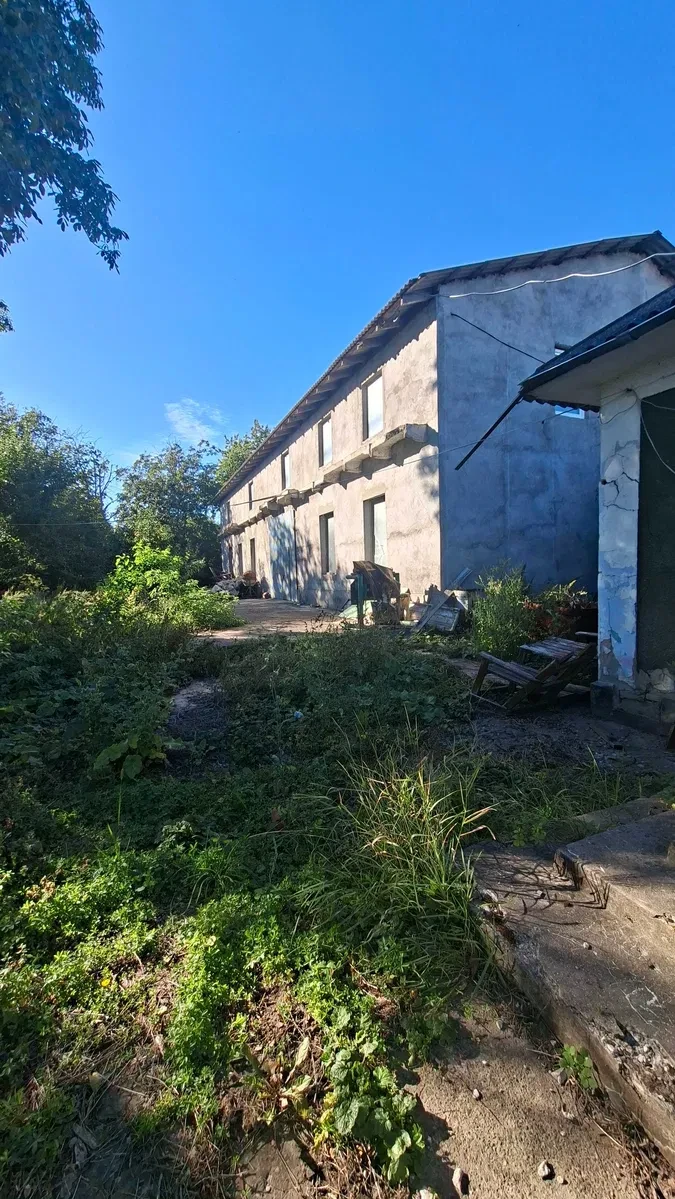 Помещение, Гавриловцы: 35 соток, 3 фазы, рядом с международной трассой