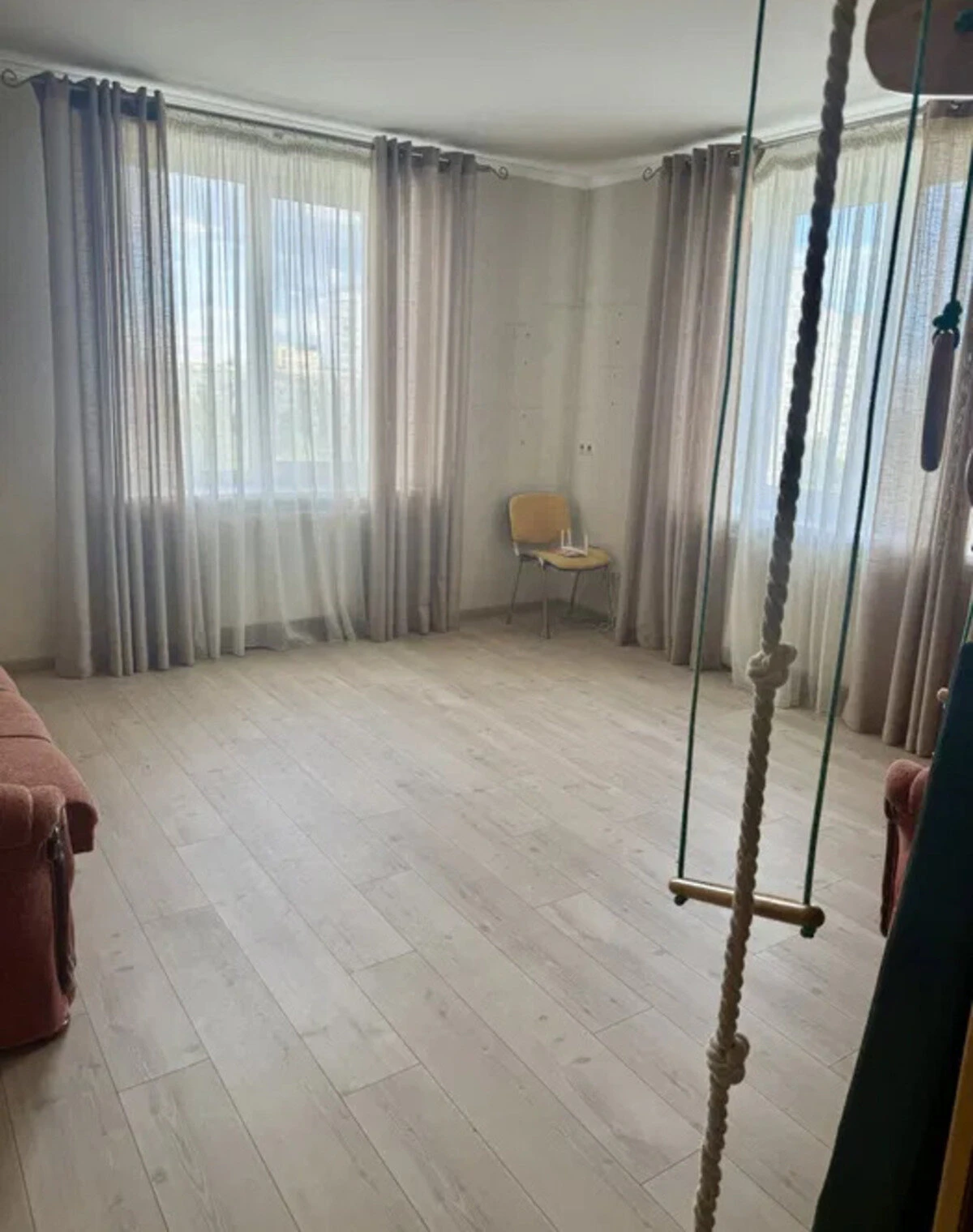 3-кімнатна квартира, Борщагівка: кухня 18.4 м², внутрішній двір - фото 3