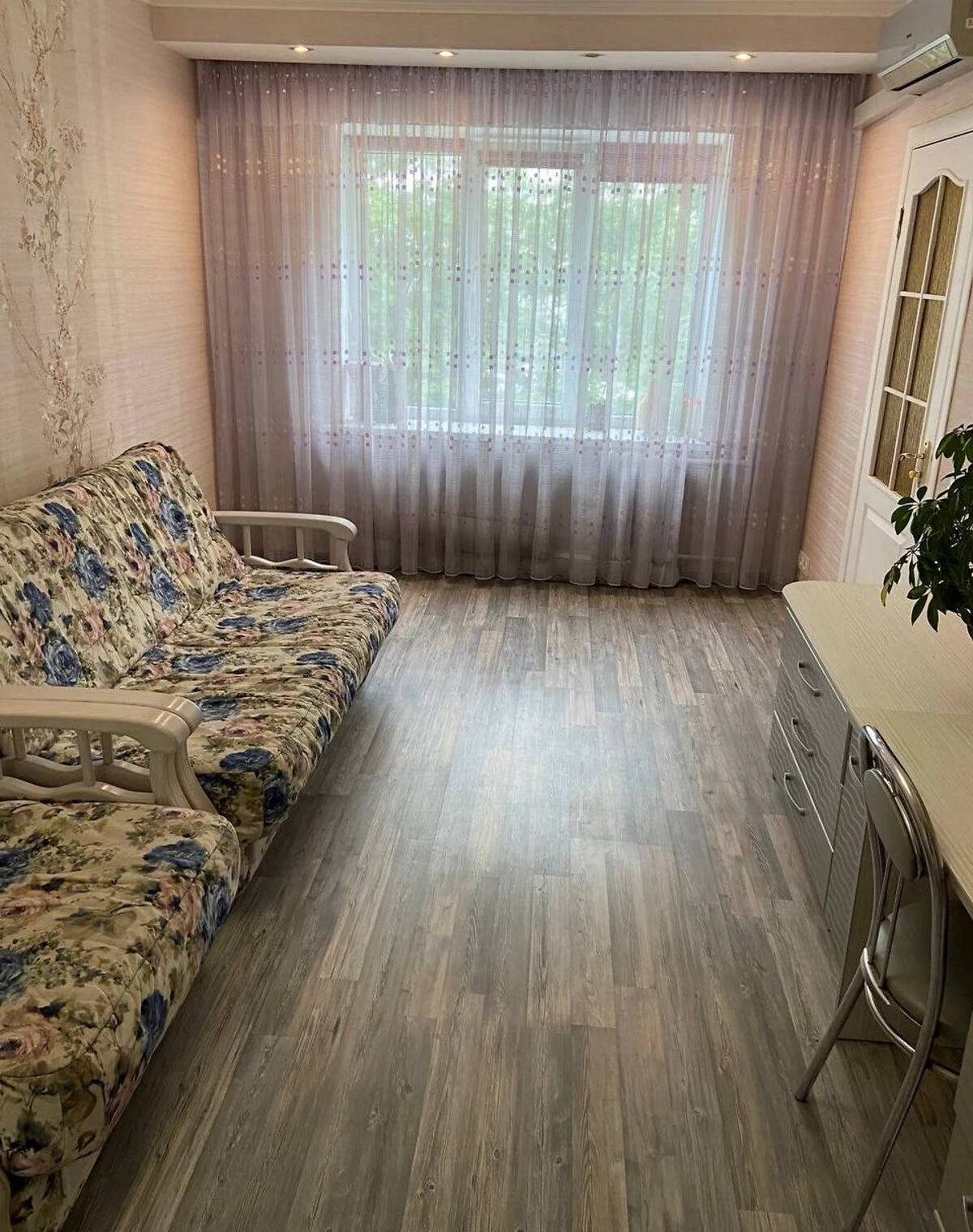 1-комнатная квартира, Нивки: евроремонт, кондиционер - фото 1