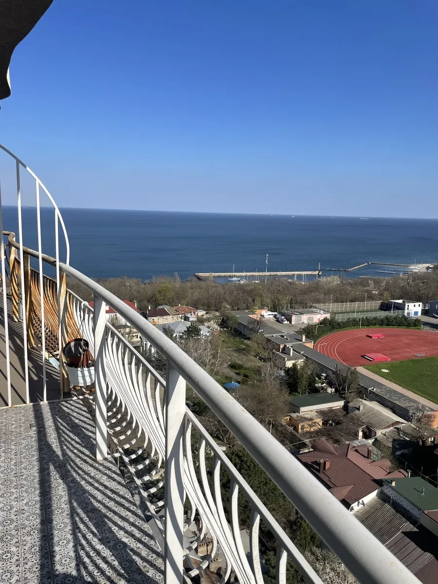 1-кімнатна квартира, Приморський: вид на море, тераса, 5 хв до моря - фото 2