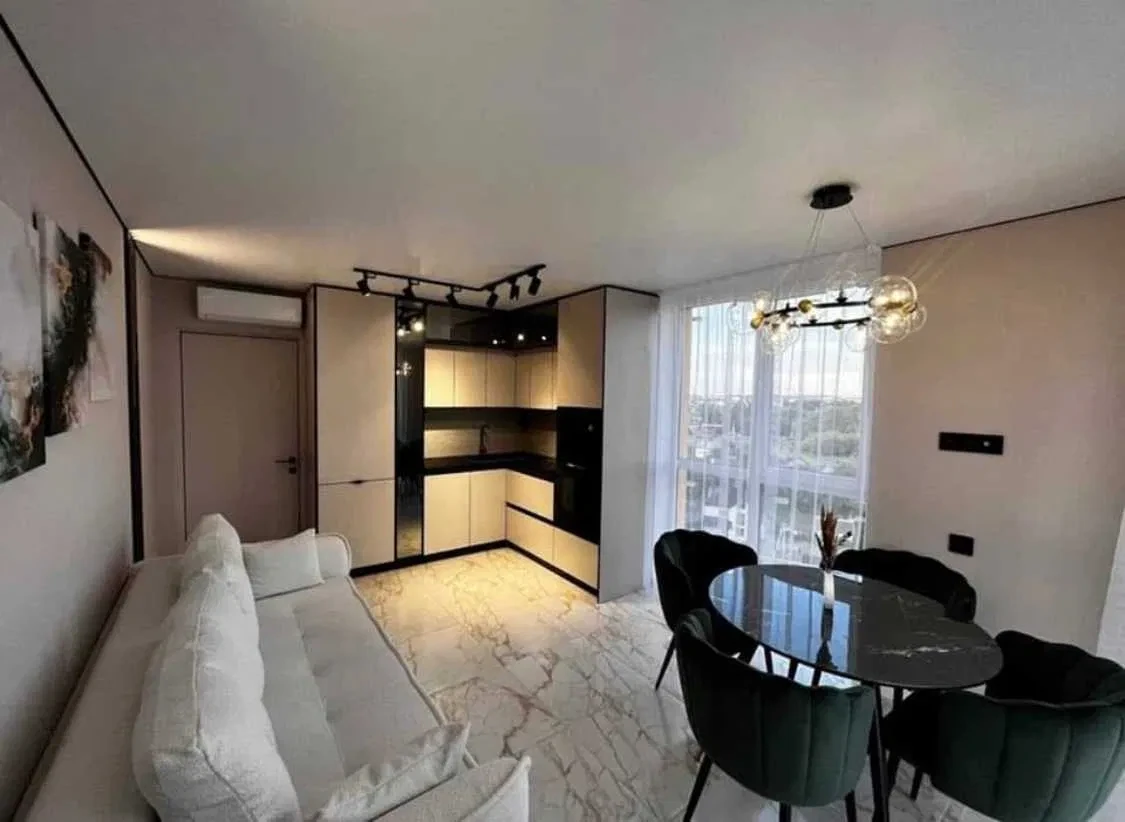 3-кімнатна квартира у ЖК Riel City: краєвид на Львів, резервне живлення - фото 1
