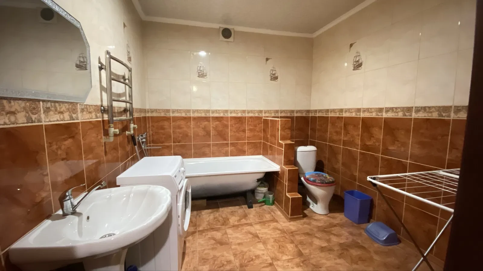 1-кімнатна квартира, Фортечний: автономне опалення, меблі та техніка