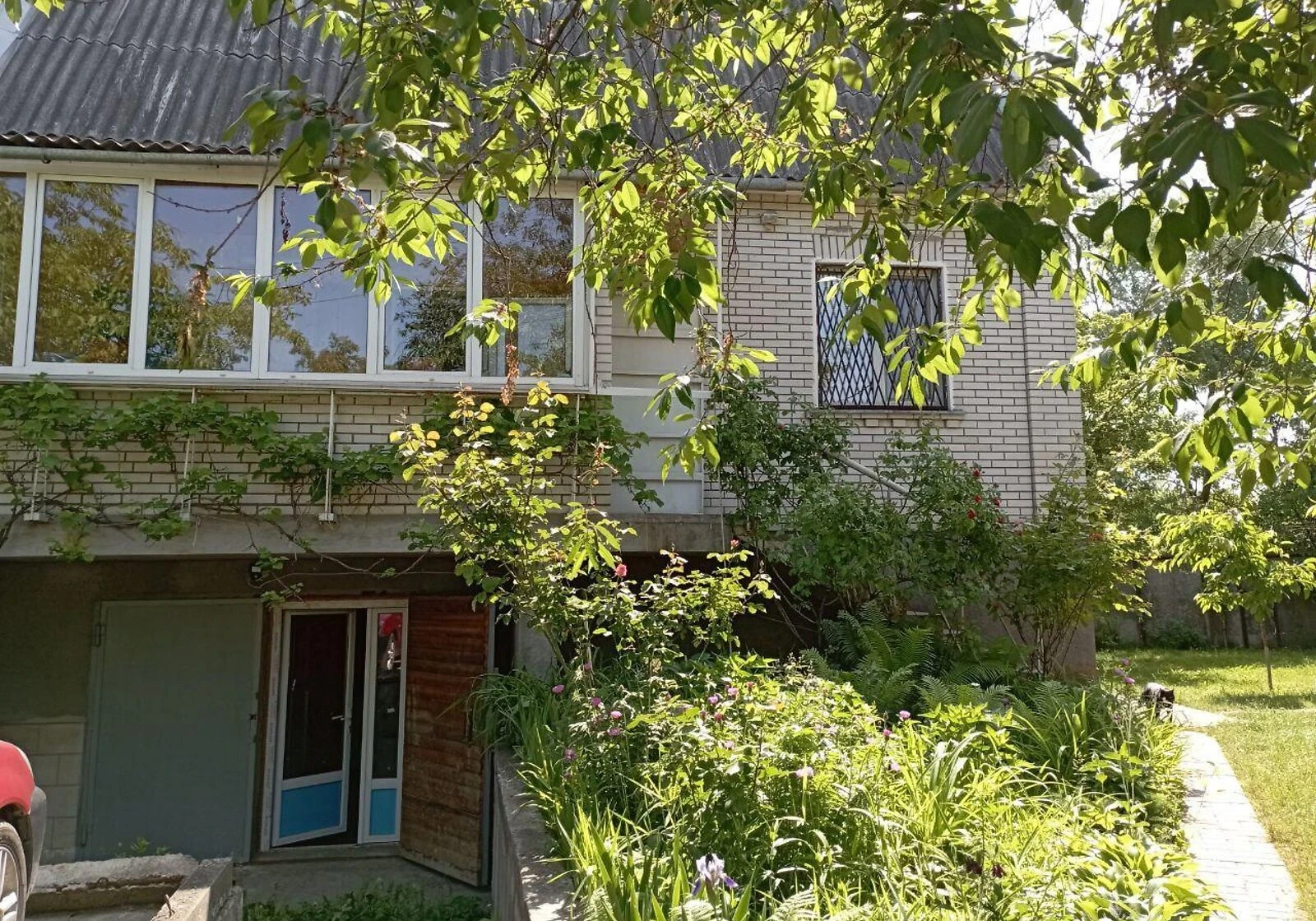 Будинок, Дніпровський: веранда, баня, інтернет без світла - фото 1