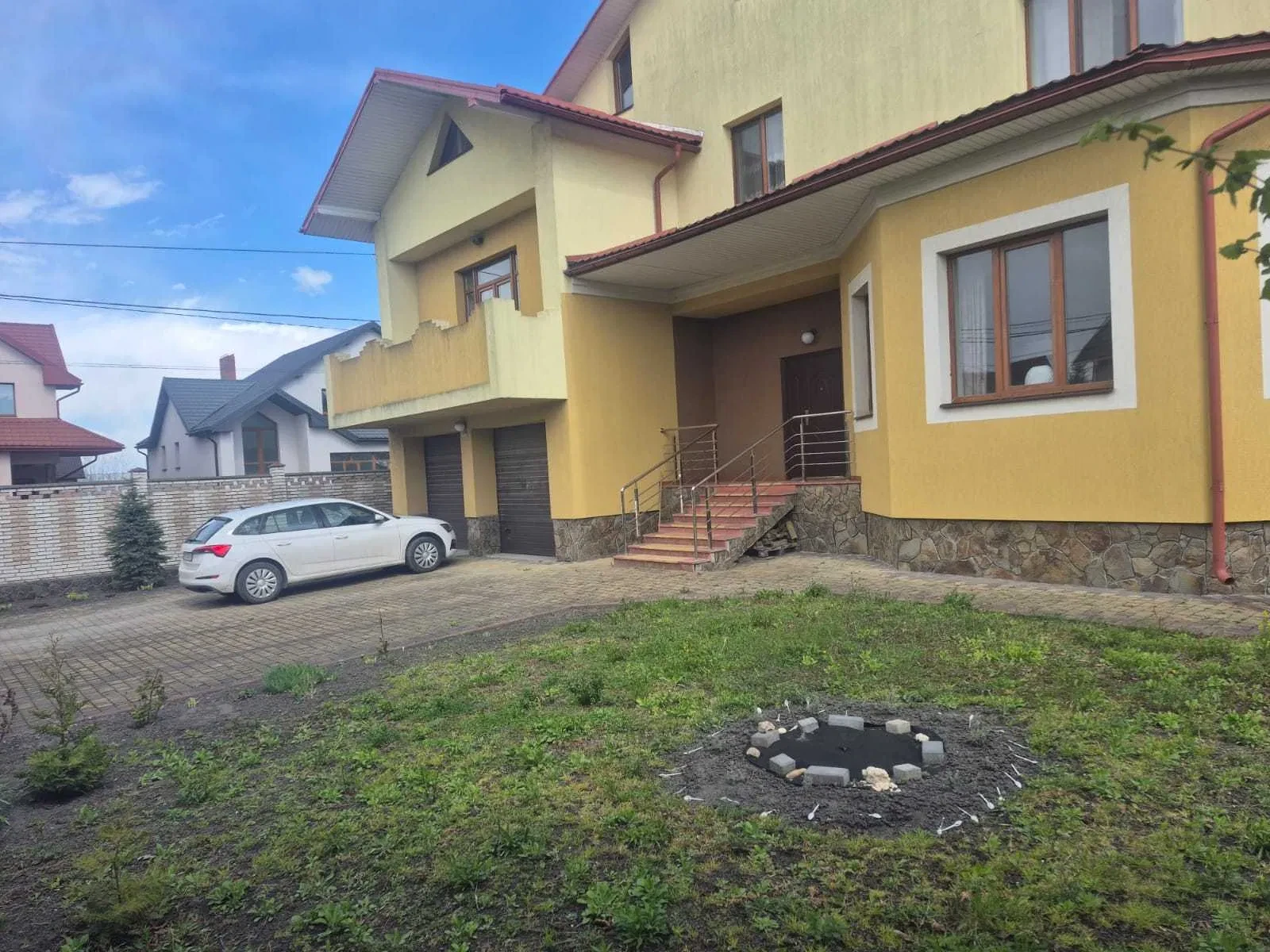 Будинок, Угринів: дизайнерський ремонт, гараж на 2 авто, фото 3