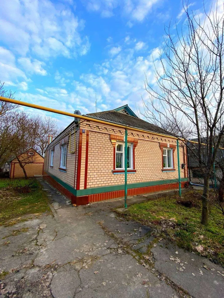 Дом, Тальное: гараж, 10 соток, 10 минут до центра - фото 1