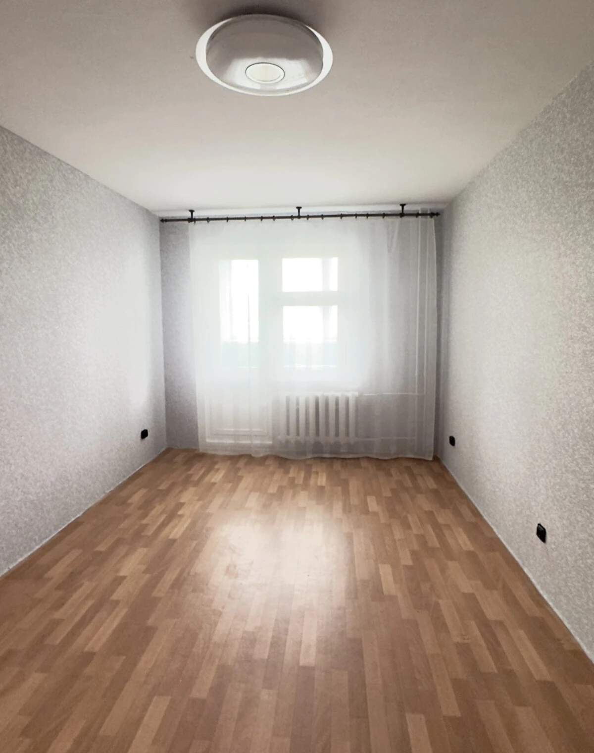 1-кімнатна квартира, Стара Дарниця: кухня 14 м², балкон, косметичний ремонт - фото 2
