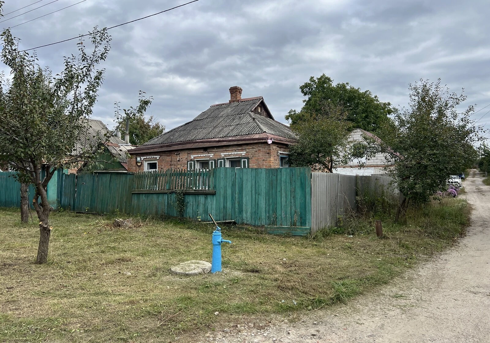 Дом, Новобаварский: скважина, гараж с подвалом, сад - фото 2