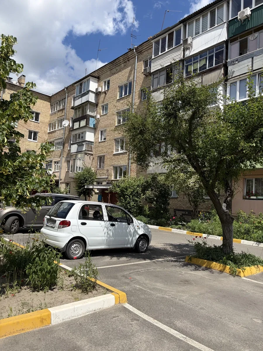 1-кімнатна квартира, Ірпінь: тихий двір, газова колонка - фото 2