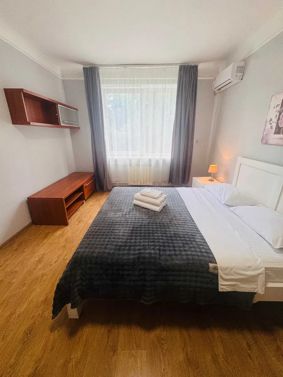 3-кімнатна квартира, Печерський: біля Гуліверу, євроремонт