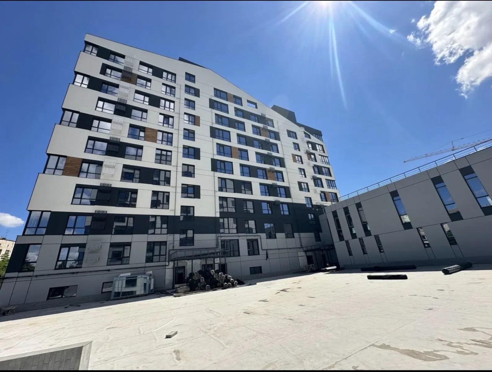 2-кімнатна квартира у ЖК CENTRAL CITY Apartments: підземний паркінг - фото 3