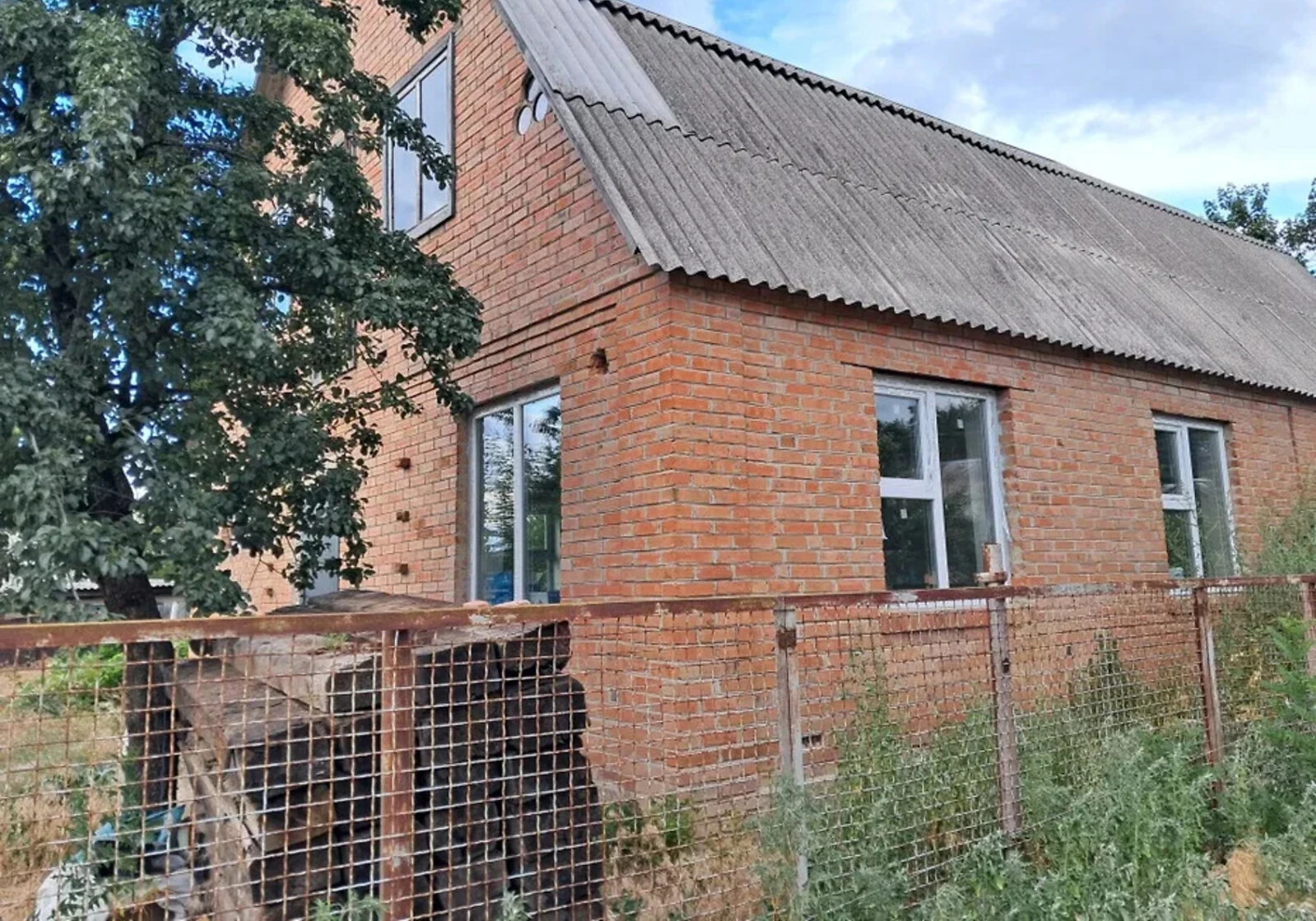 Будинок, Копили: 7 соток, цегляні стіни