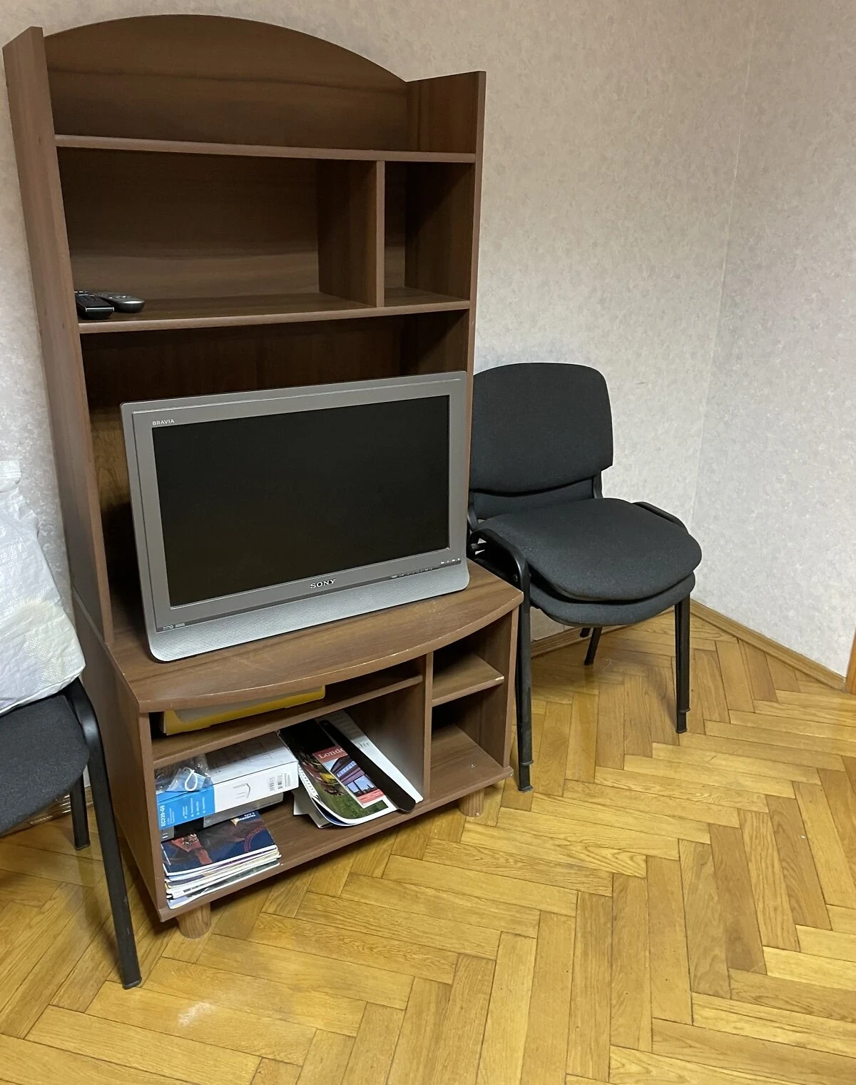 2-кімнатна квартира, Печерськ: кухня-студія, євроремонт, метро Дніпро - фото 2