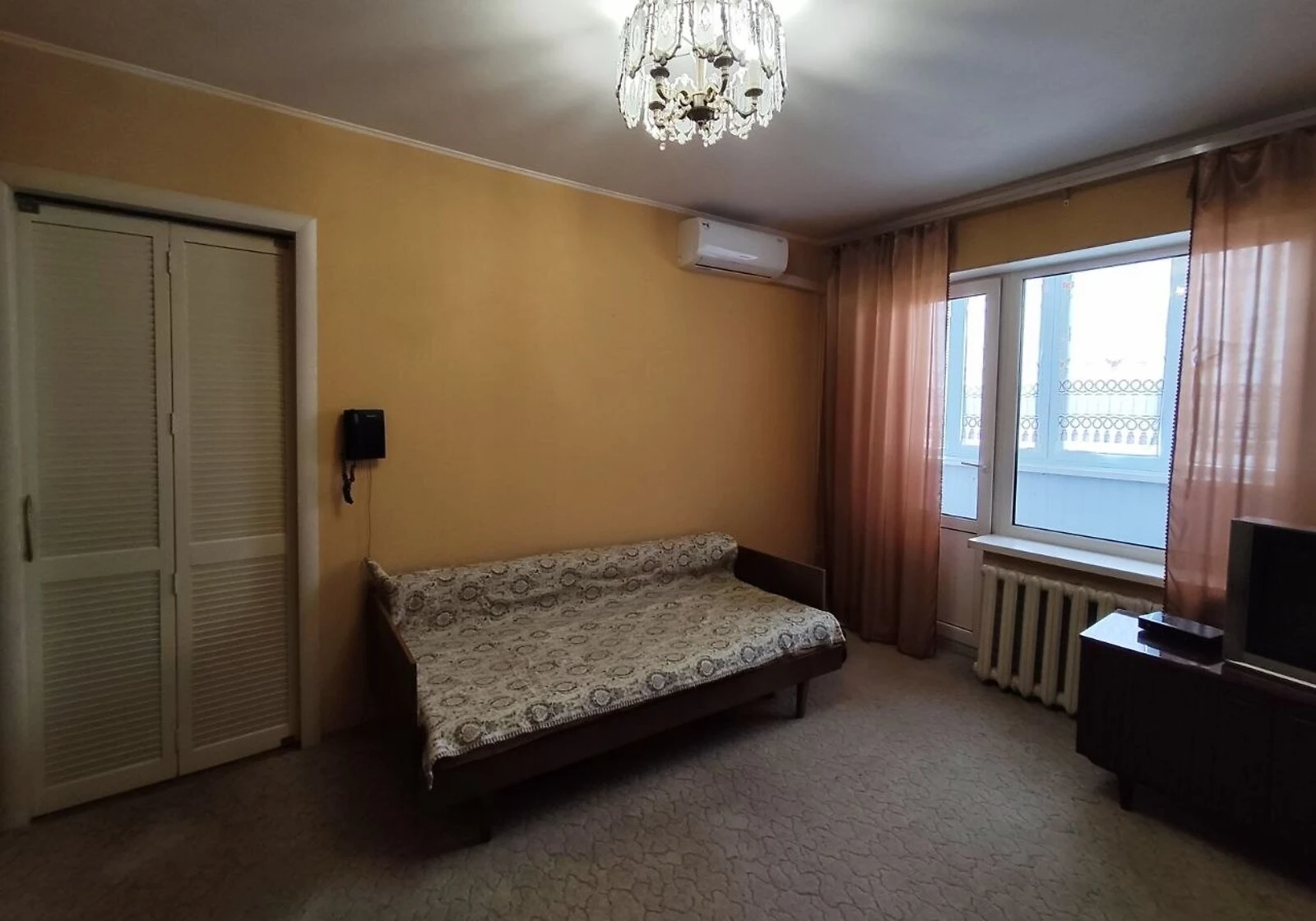 1-кімнатна квартира, Печерськ: цегляний будинок, метро Арсенальна - фото 1