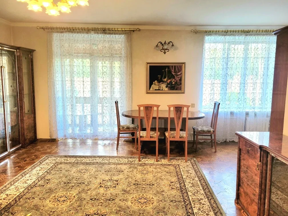 5-комнатная квартира, Печерский: метро в 1 мин, зал с камином, фото 2