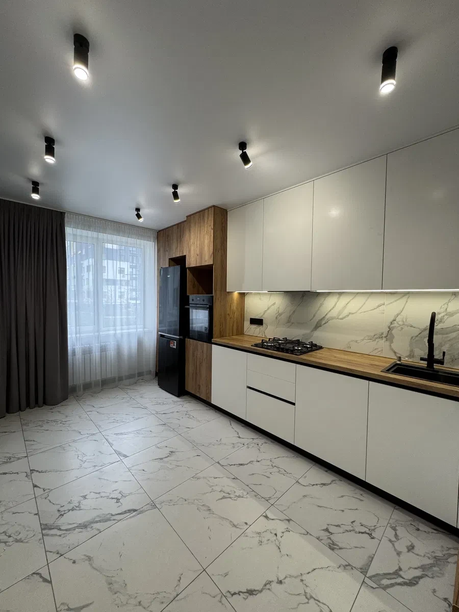 1-кімнатна квартира у ЖК Модуль: авторський ремонт, ТРЦ Avenir Plaza - фото 3