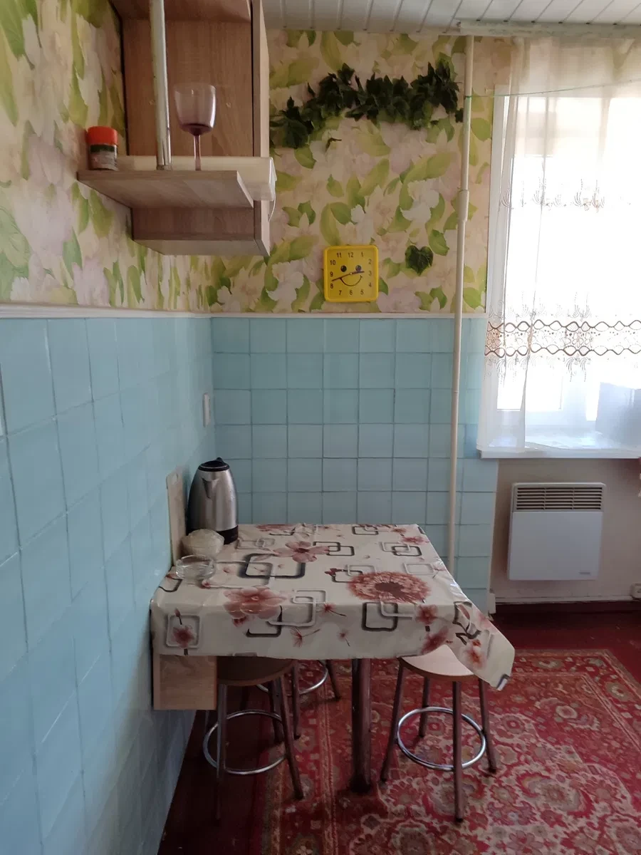 1-комнатная квартира, Никополь: возле Центрального рынка, только семьям, фото 4