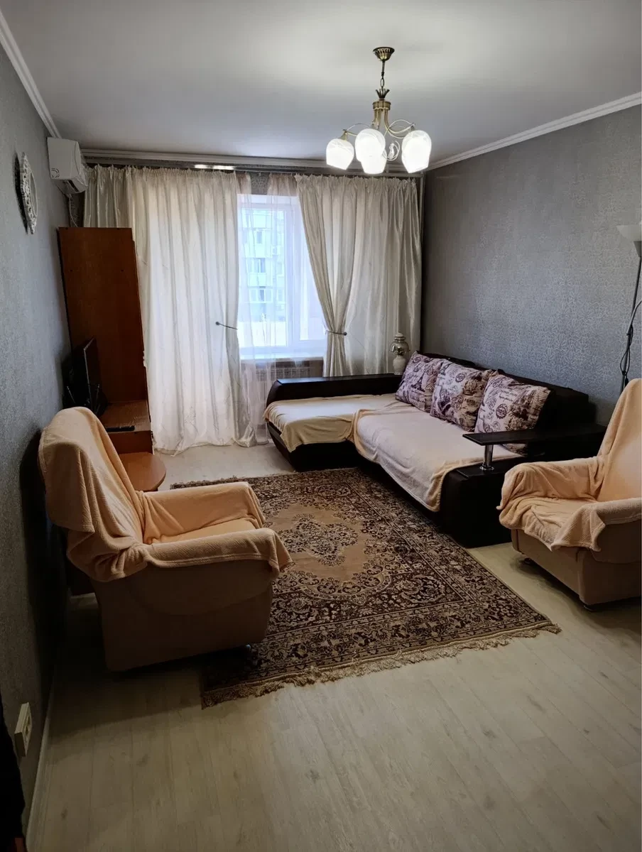 2-кімнатна квартира, Центральний: після капремонту, гараж, фото 2