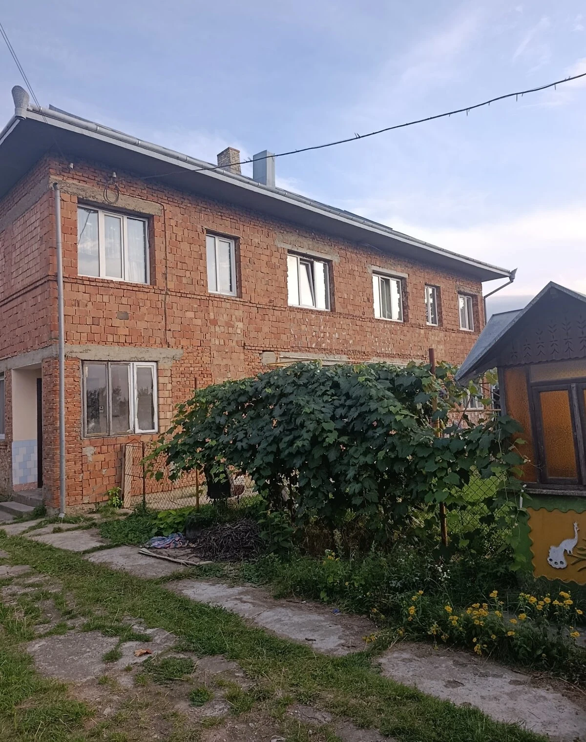 Будинок, Коровія (Чернівці): 40 соток, 8 спалень, бесідка - фото 2