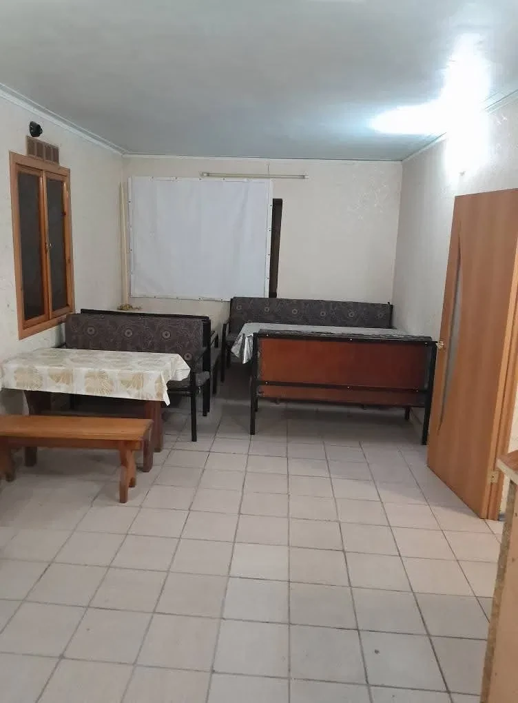 Приміщення, Кам’янське: вихід на червону лінію, додатковий вхід, тепло й сухо - фото 1