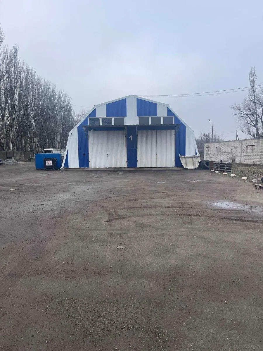 Склад, Шевченківський: електрика, яма для ремонту авто, ділянка 0,4 га - фото 1