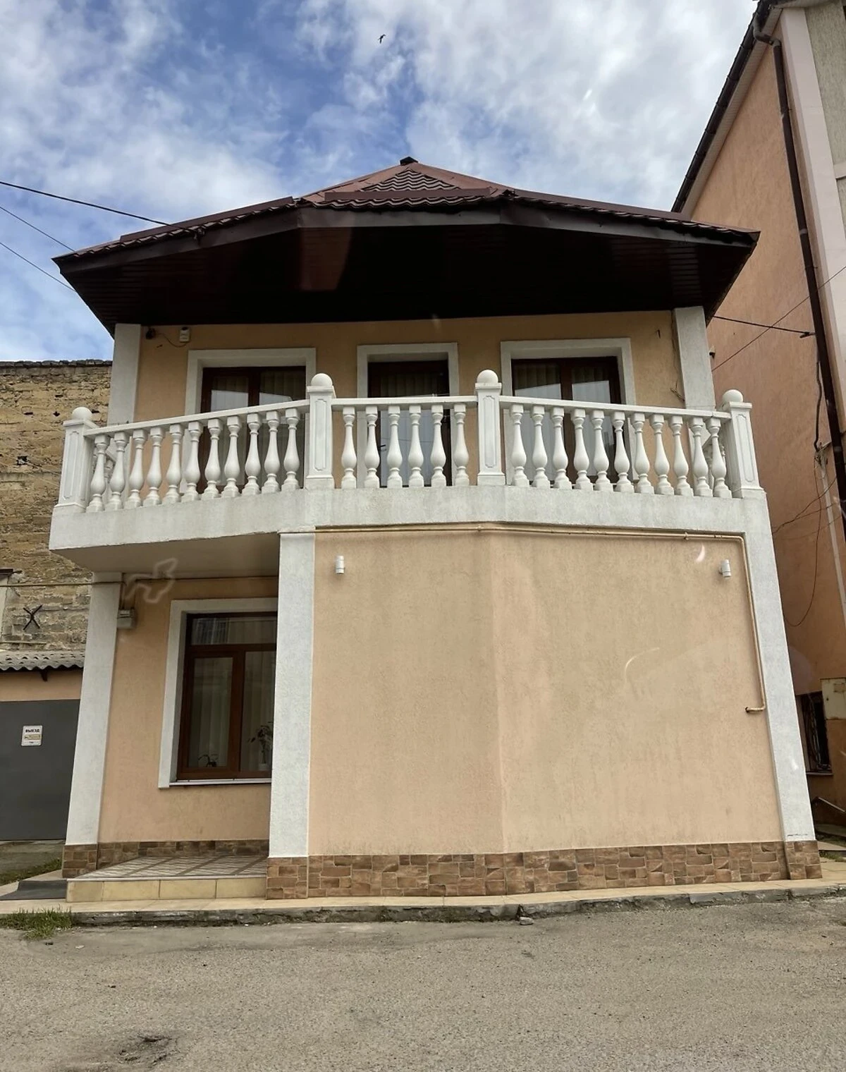 Будинок, Приморський: цегляні стіни, 4 кімнати, 2 поверхи - фото 2