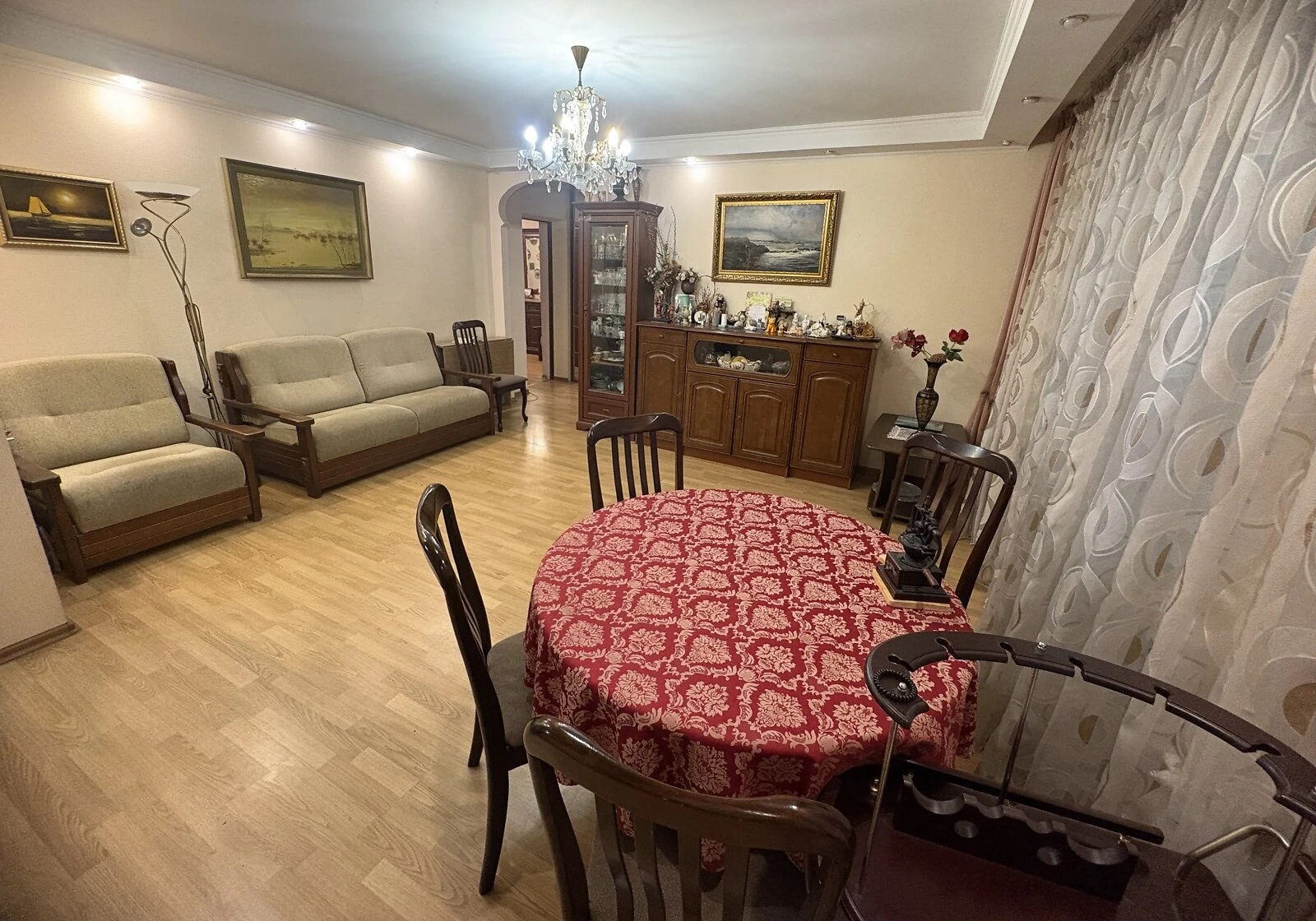 3-кімнатна квартира, Центр: кухня-студія - фото 1