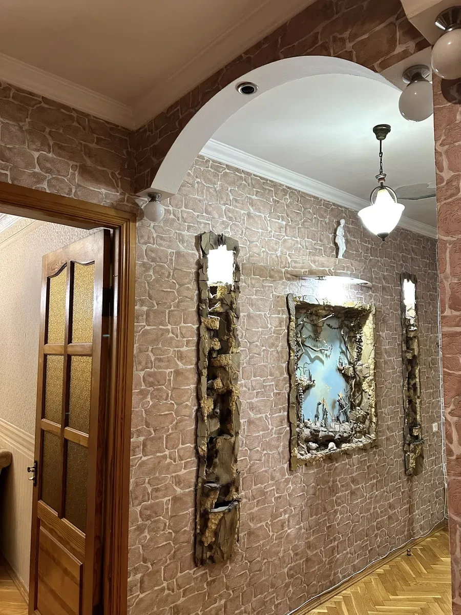 2-кімнатна квартира, Подільський: збільшення площі, паркінг з охороною