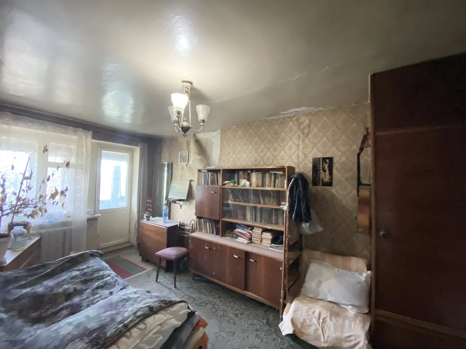3-комнатная квартира, Корабельный: планировка 2+1, торг, фото 2