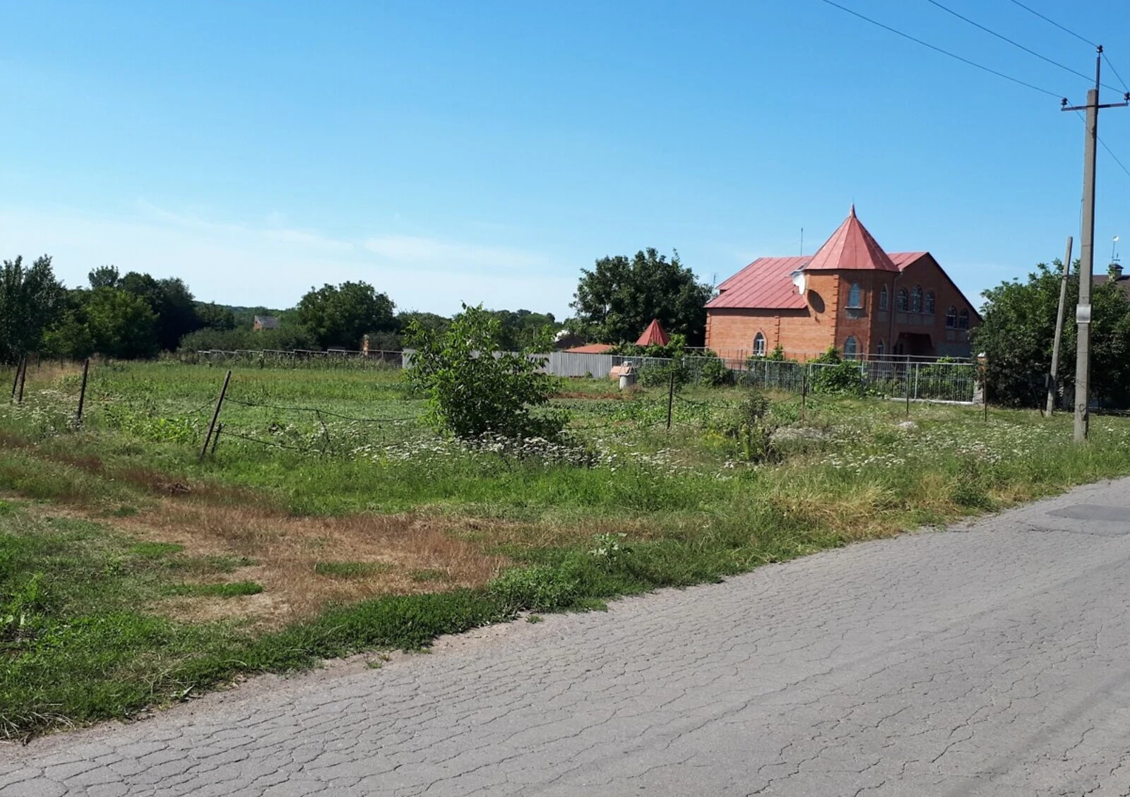 Ділянка 24.6 соток, Жуки: під житлову забудову, криниця