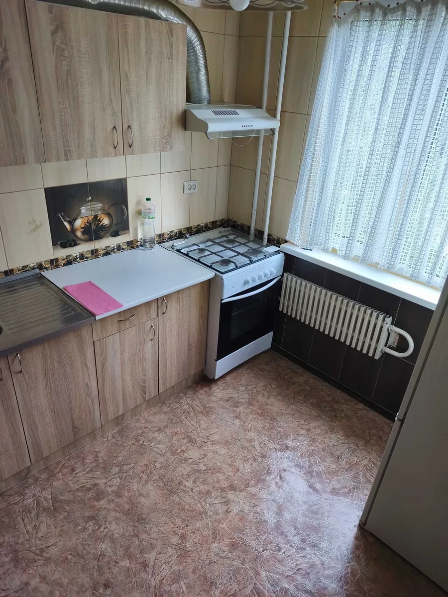 1-кімнатна квартира, Одеська: середина будинку, усе залишається