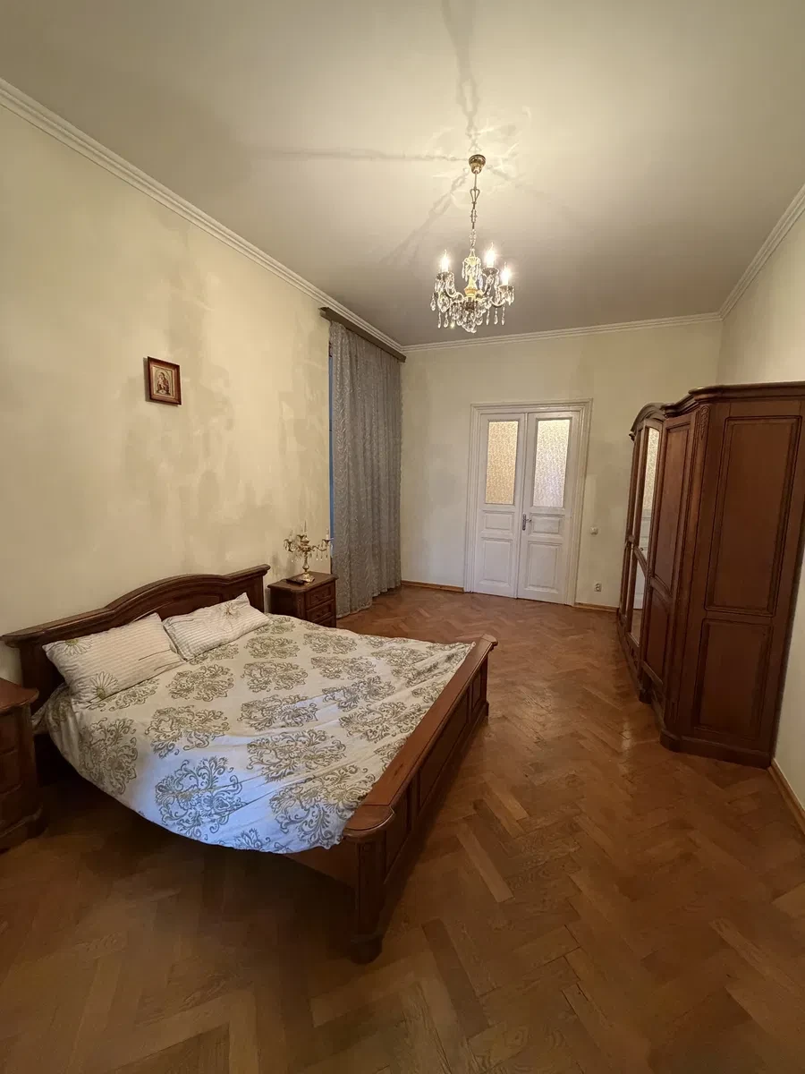 3-кімнатна квартира, Чернівці: світло без відключень, 50 м до Ратуші - фото 3