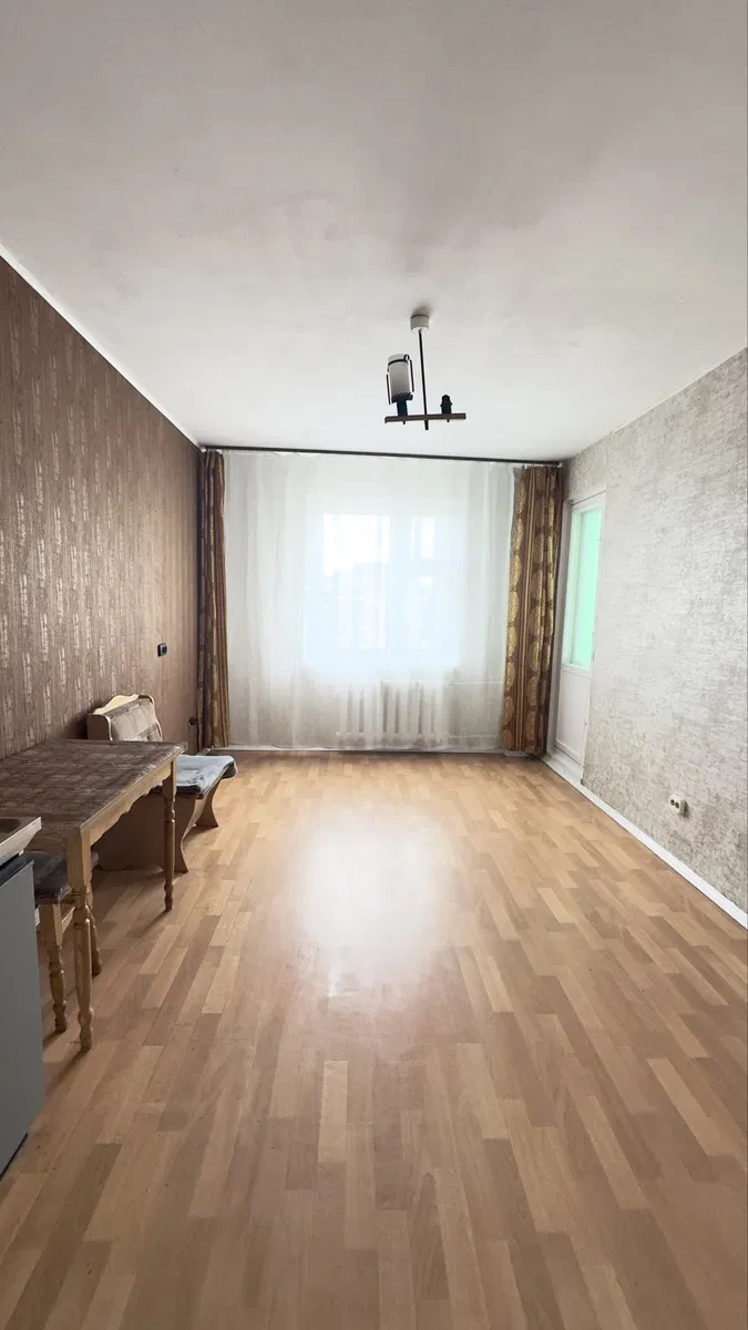 1-комнатная квартира, Днепровский: кухня 14 м², лоджия из комнаты и кухни - фото 3