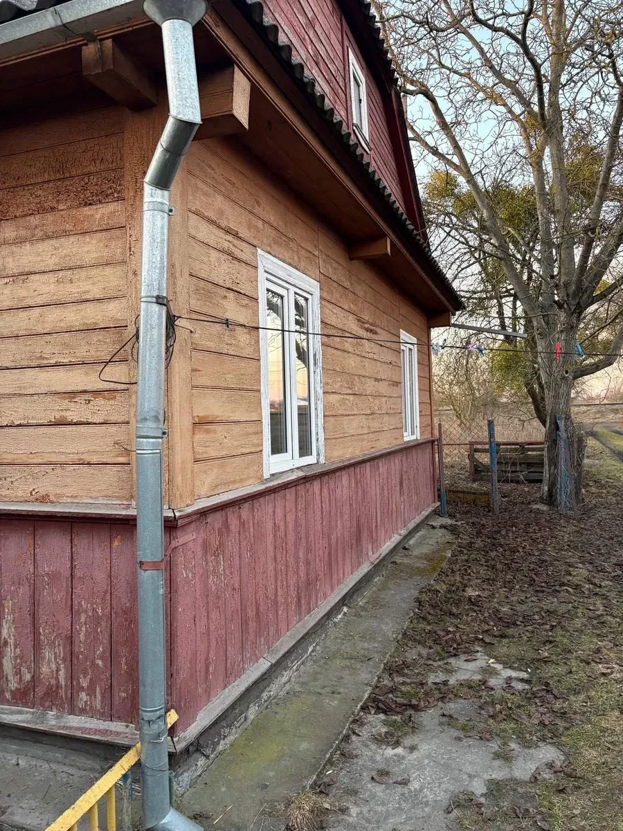 Будинок, Луків: садок із плодовими деревами, гараж - фото 1
