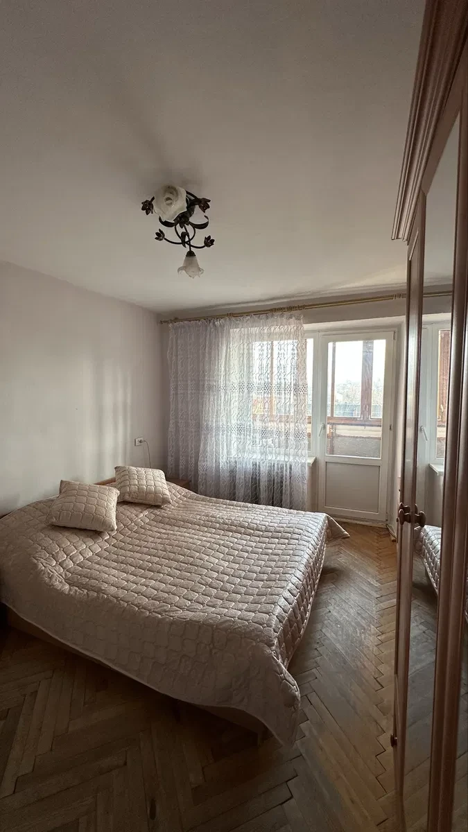 3-кімнатна квартира, Косів: вид на гори, дві лоджії - фото 1