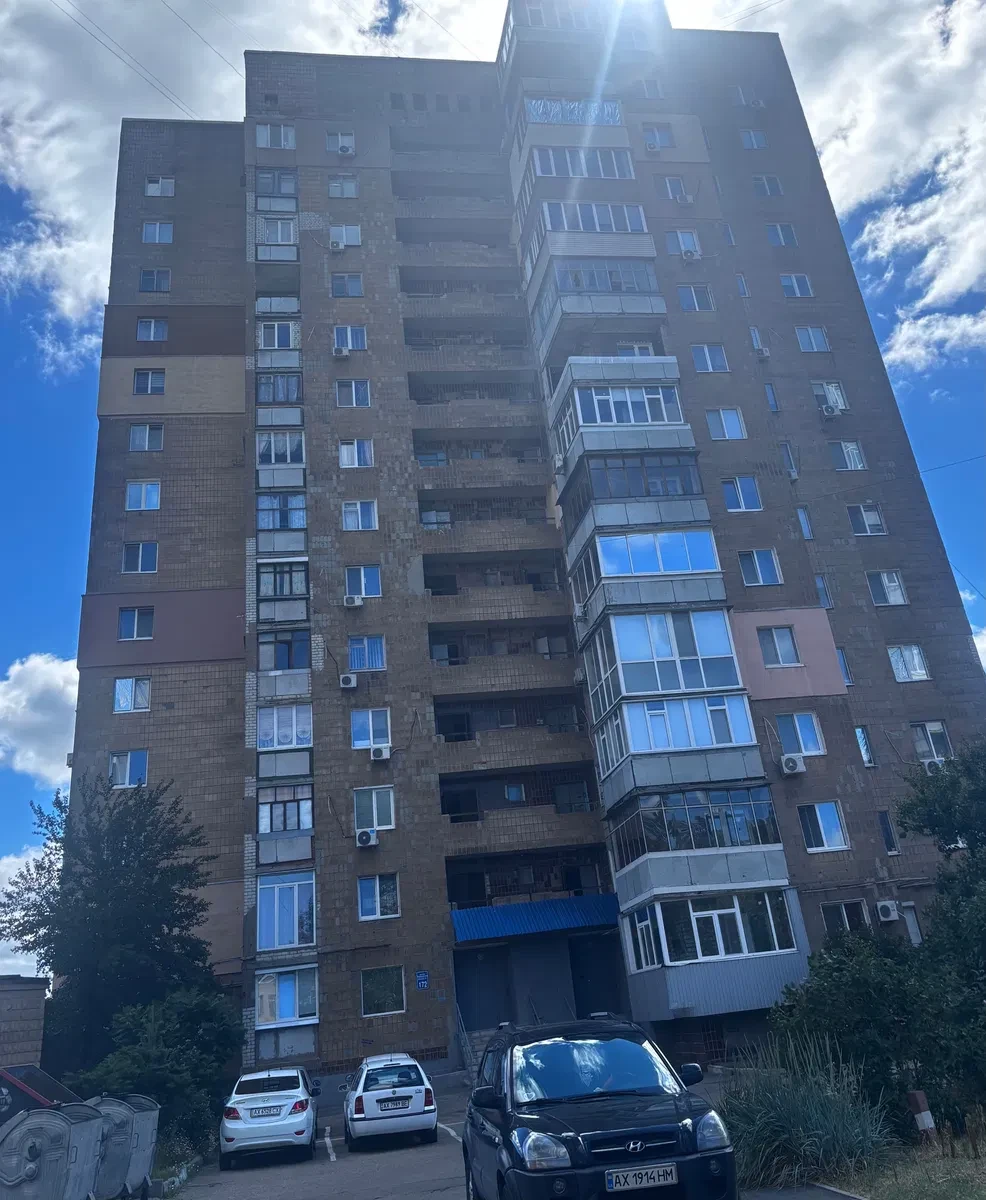 2-комнатная квартира, Основянский: косметический ремонт, лоджия 6 м²