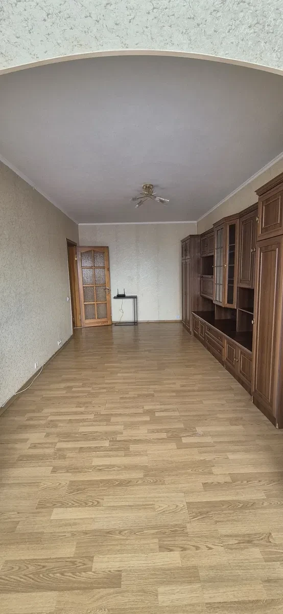 2-кімнатна квартира, Дніпровський: вид на озеро, метро 10 хвилин - фото 2