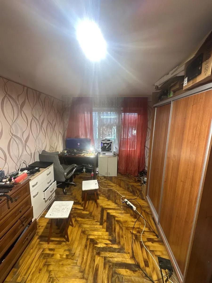 1-кімнатна квартира, Хортицький: у дворі, пластикові вікна, паркет - фото 2