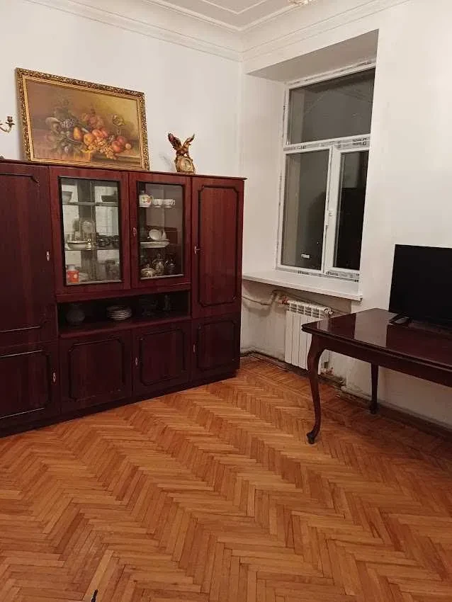 2-комнатная квартира, Шевченковский: сталинка, метро Научная за 2 мин