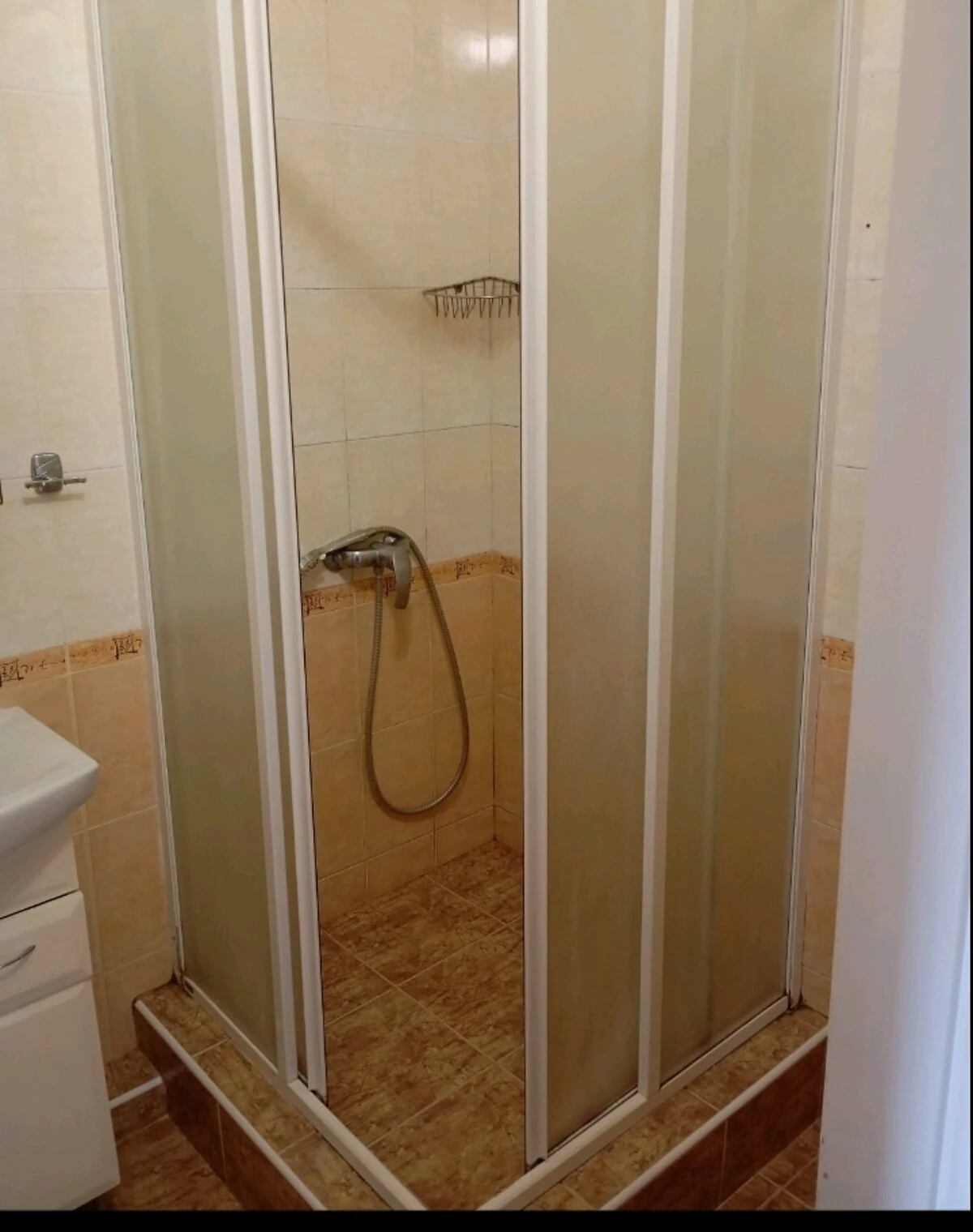 1-кімнатна квартира, Київський: євроремонт, вода й опалення без світла - фото 4