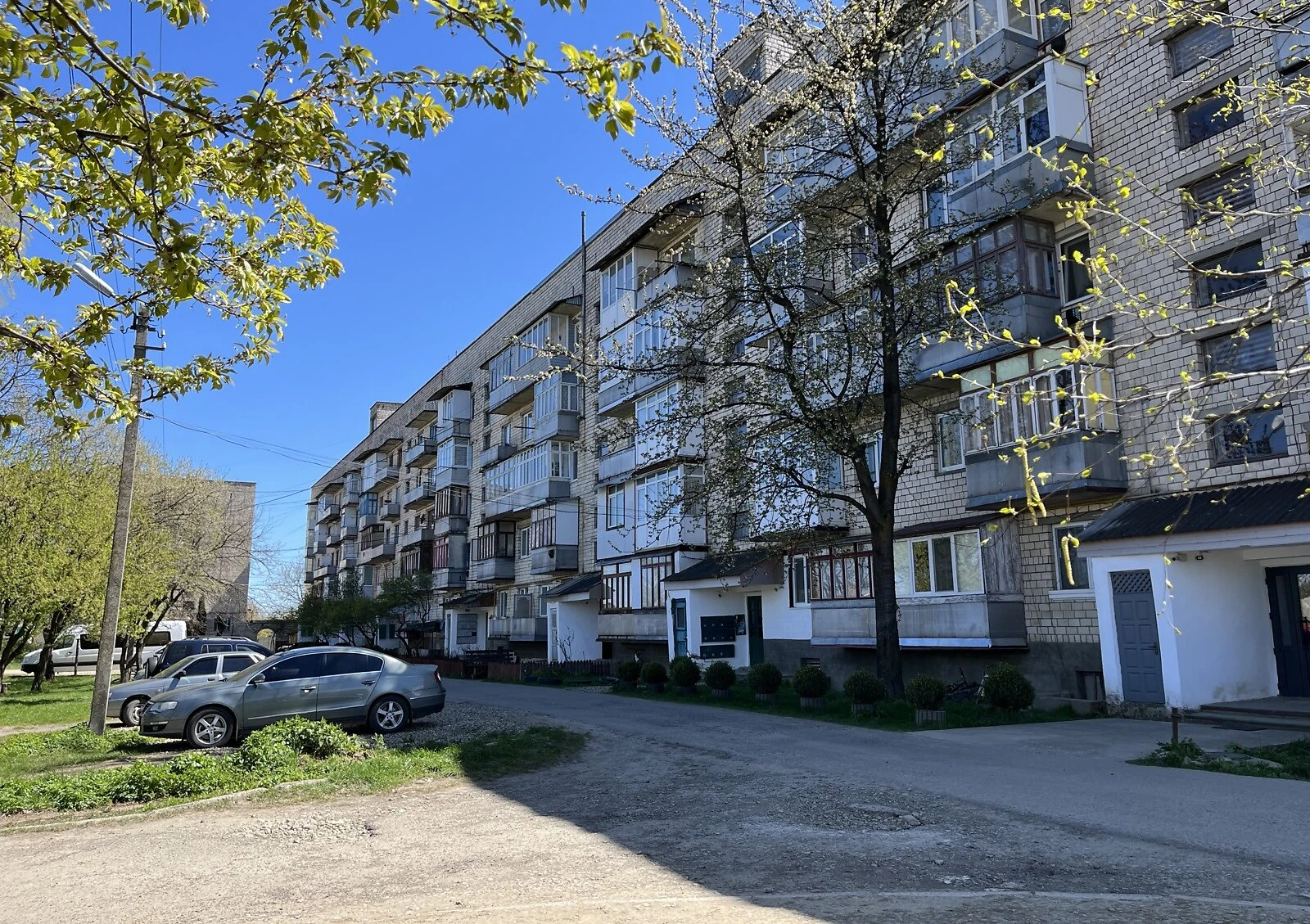 3-кімнатна квартира, Берегомет: двоконтурний котел, вода без світла