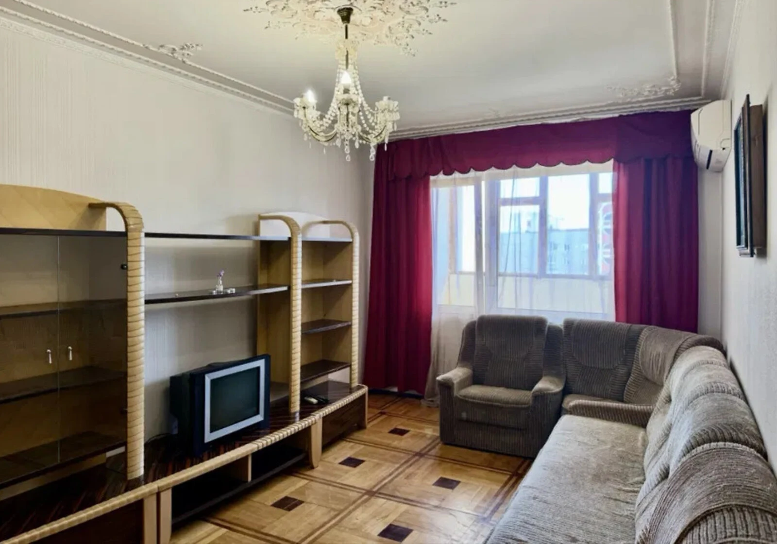 3-кімнатна квартира, Позняки: косметичний ремонт - фото 1