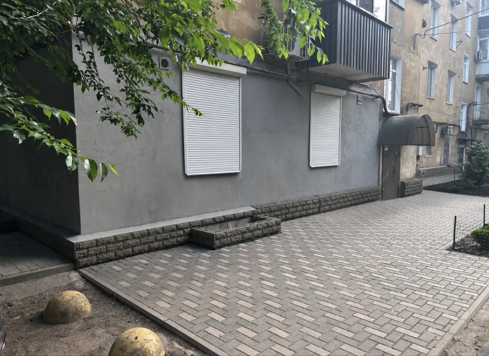 Приміщення, Центрально-Міський: фасадне, навпроти Сільпо - фото 1