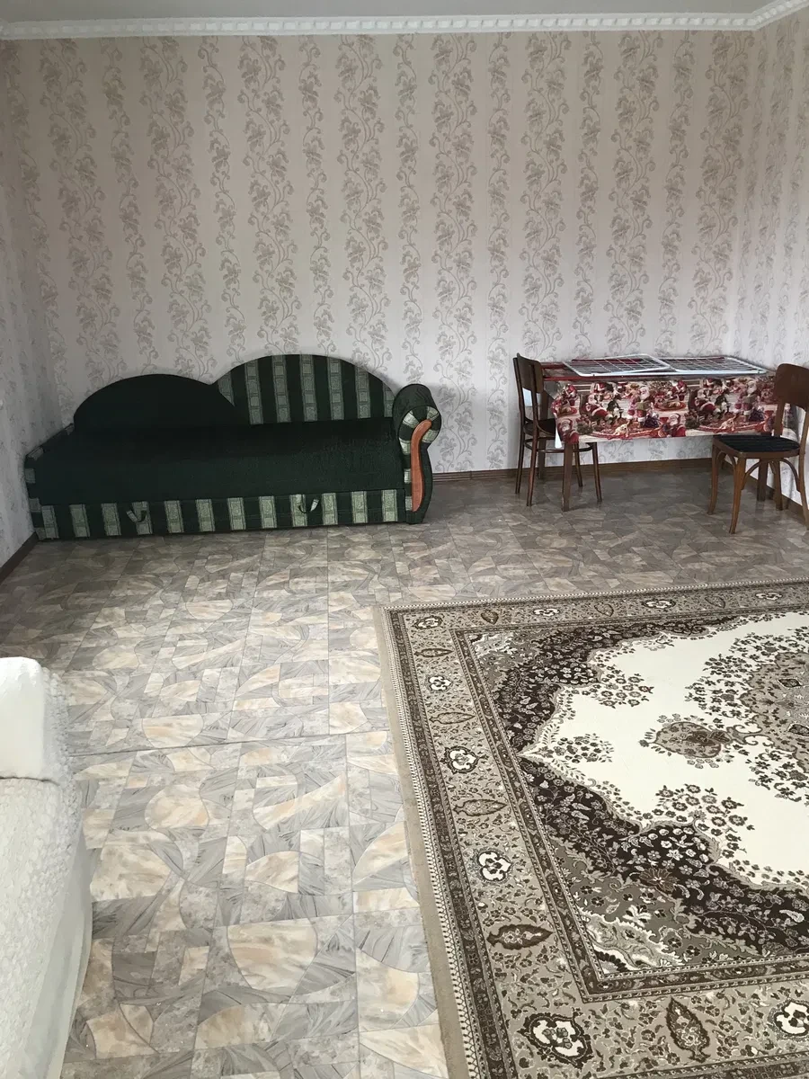 2-кімнатна квартира, Кам'янець-Подільський: світло завжди, паркінг - фото 3