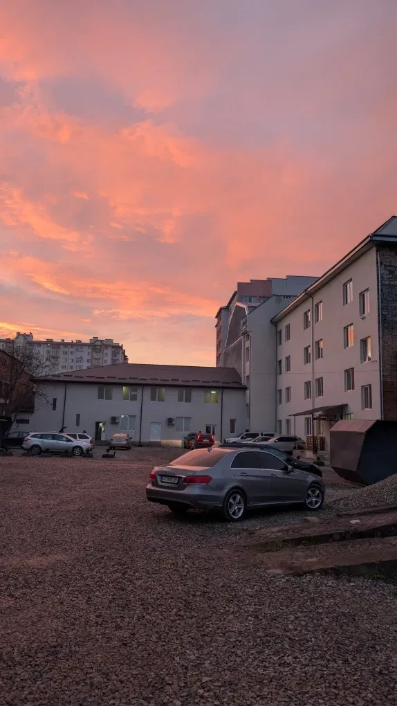 Офіс, Івано-Франківськ: фасадне приміщення, кабінетний тип - фото 2