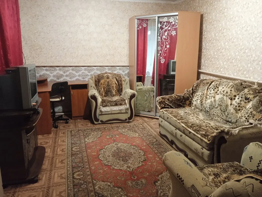 Дом, Днепровский: веранда, место для авто, коммунальные включены, фото 2