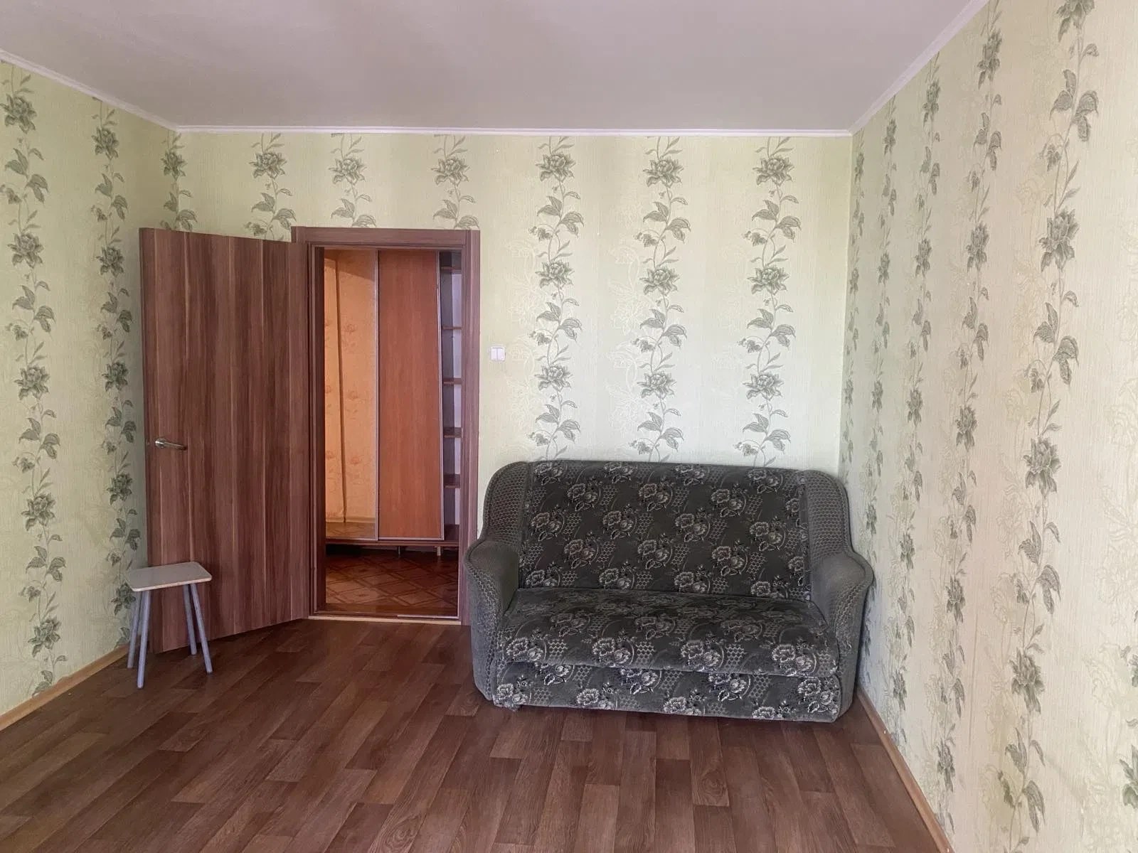 2-кімнатна квартира, Деснянський: генератор, вода й опалення без світла, фото 3