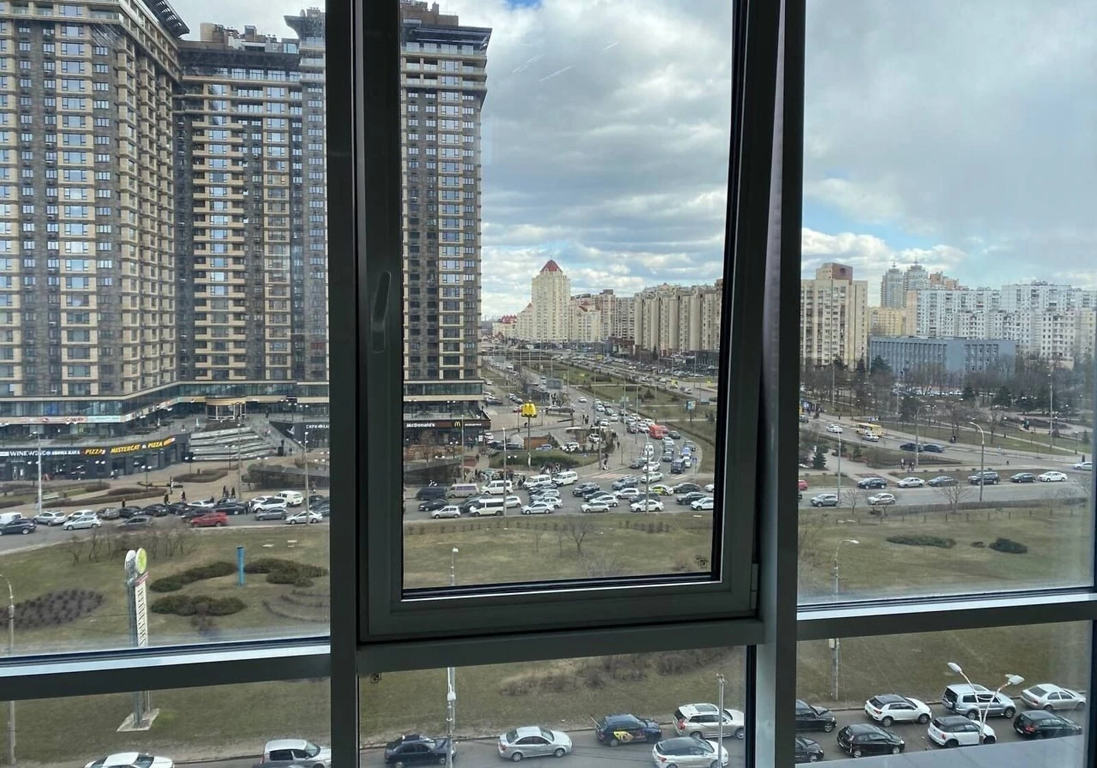 1-комнатная квартира, Оболонь: кухня-студия, дизайнерский ремонт, фото 2