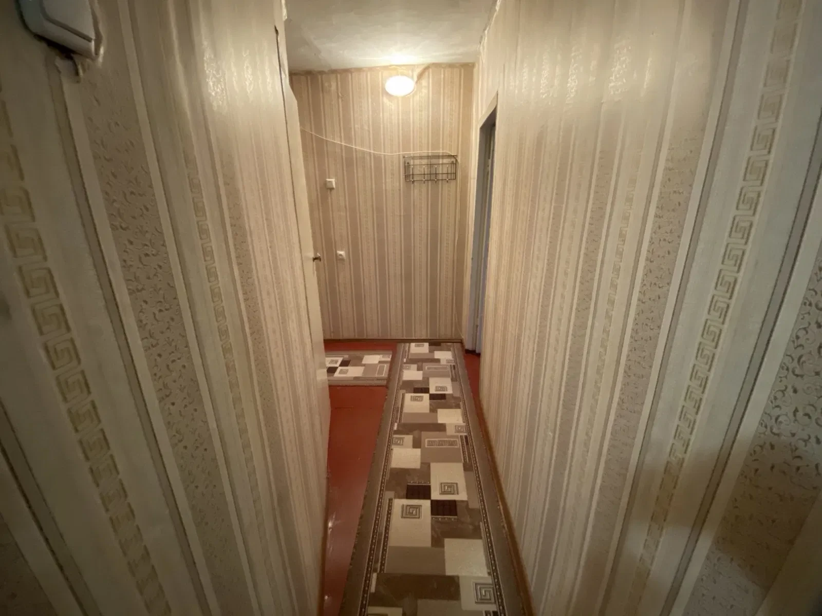 2-кімнатна квартира, Прилуки: центр, поруч школа й транспорт, фото 2