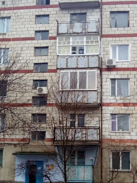 3-комнатная квартира, Арциз: под ремонт, два балкона и лоджия, не угловая, фото 2