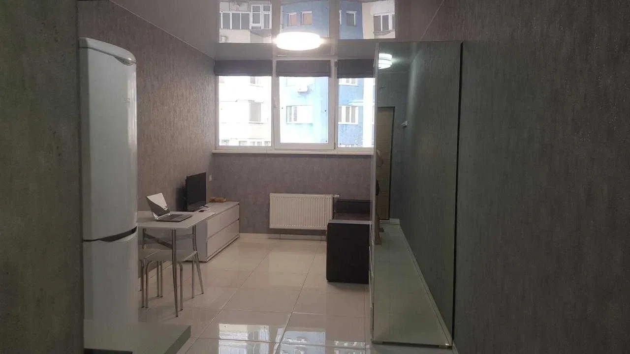 1-комнатная квартира в ЖК Мега Сіті: генератор, всё работает без света, фото 4